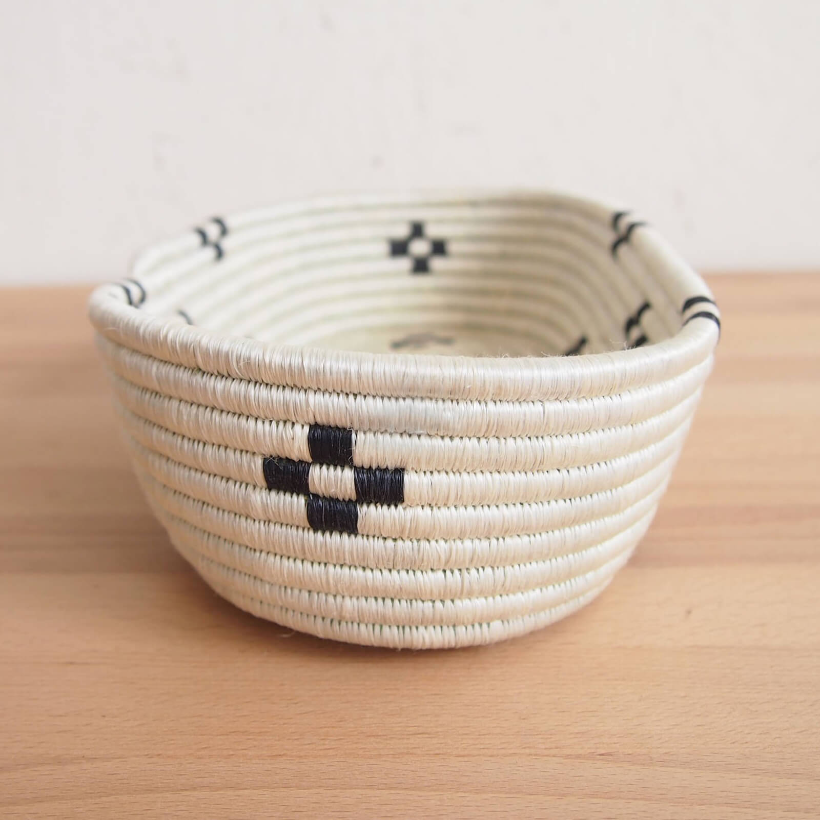 Hand Woven Maraba Bread Basket - White and Black